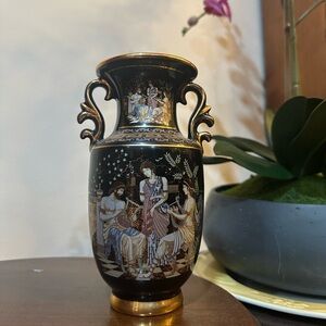 FAKIOSAS GRECIAN VASE HAND MADE IN GREECE 24K GOLD BEAUTIFUL PIECE